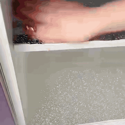 gif — Folie autoadezivă din aluminiu pentru bucătărie – 1+1 role 60 × 300 cm