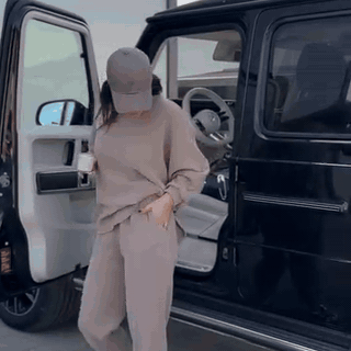gif — VelvaRib™ – Compleu din catifea reiată, bluză lejeră + pantalon cu talie înaltă elastică, Cappuccino